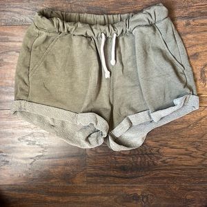Olive green comfy shorts. With pockets. Size extra small